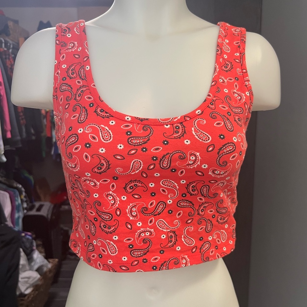 Forever 21 Red Patterned Crop Tank Top